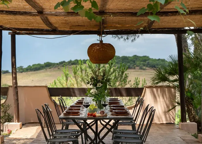 Monte Bottigli Villa *