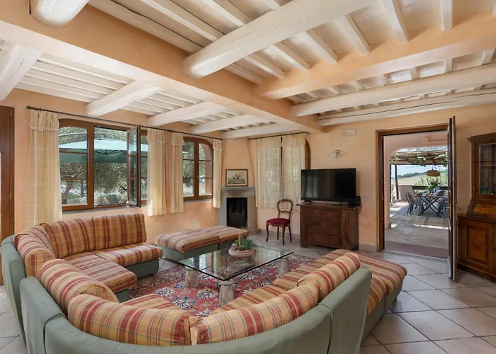 Monte Bottigli Villa *