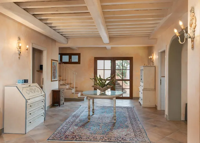 Monte Bottigli Villa *