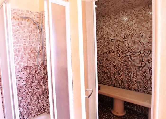 Monte Bottigli Villa *